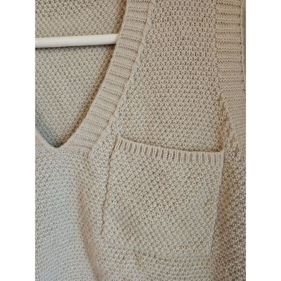 Solid V Neck Sweater Vest Sleeveless Dipped Hem Fall Layering Chunky Knit Large - Picture 2 of 4
